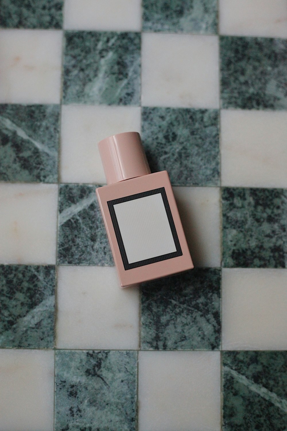 Perfume feminino 100ml lacrado, ganhei repetido