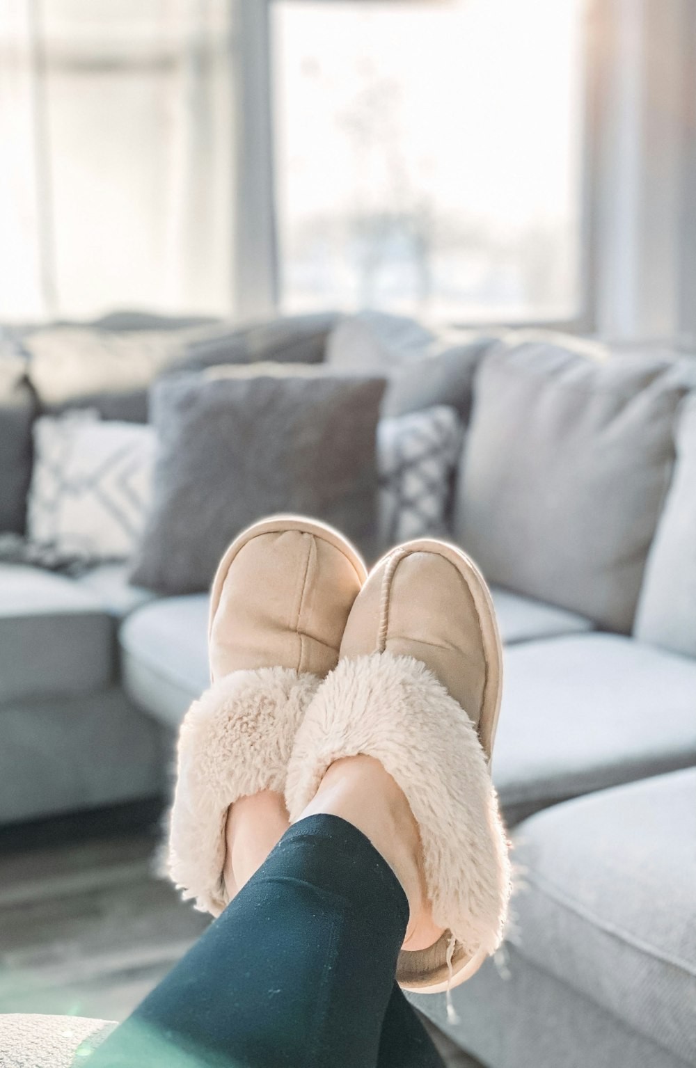 Pantufa de carneirinho 35/36, usei um inverno so